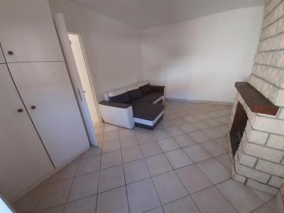 For rent Sezanne 1 room 28 m2 Marne (51120) photo 1