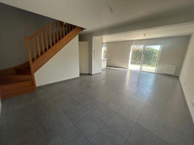 For sale 7 rooms 151 m2 Sarthe (72560) photo 2