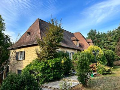 Acheter Maison 286 m2 Eglise-neuve-de-vergt