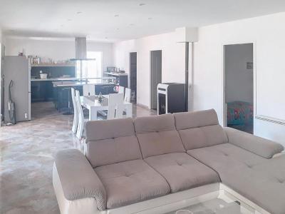 For rent Flassans-sur-issole 6 rooms 181 m2 Var (83340) photo 3