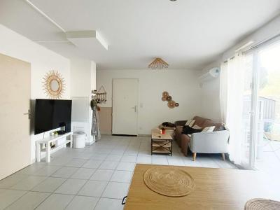For sale Miramas 4 rooms 55 m2 Bouches du Rhone (13140) photo 4