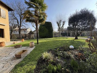 For sale Lyon-8eme-arrondissement 7 rooms 434 m2 Rhone (69008) photo 0