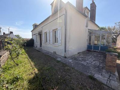 For sale Guerigny 4 rooms 91 m2 Nievre (58130) photo 0