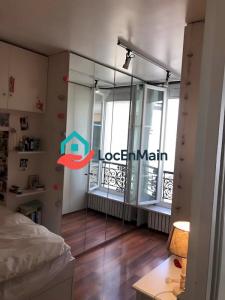 Louer Appartement Paris-18eme-arrondissement 1305 euros