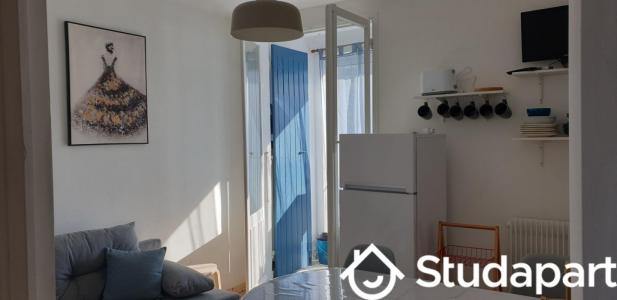 For rent Rochelle 1 room 10 m2 Charente maritime (17000) photo 1