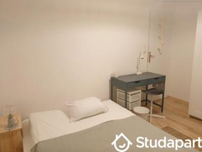 For rent Rochelle 1 room 10 m2 Charente maritime (17000) photo 2