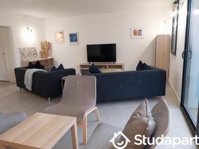 For rent Ambares-et-lagrave 1 room 13 m2 Gironde (33440) photo 1
