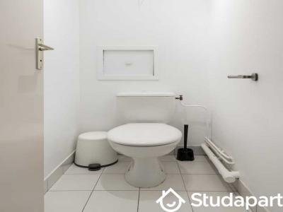 Louer Appartement Lyon-7eme-arrondissement 690 euros