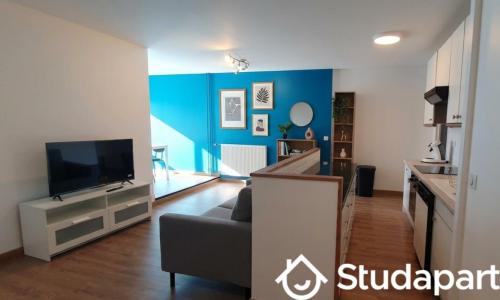 For rent Melun 1 room 9 m2 Seine et marne (77000) photo 0