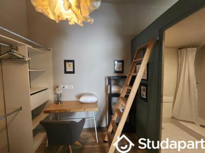 Louer Appartement 9 m2 Bordeaux