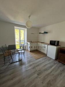 For rent Saint-junien 2 rooms 30 m2 Haute vienne (87200) photo 2
