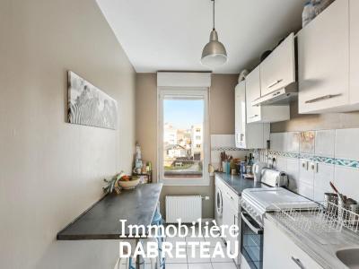 For rent Villeurbanne 4 rooms 74 m2 Rhone (69100) photo 0