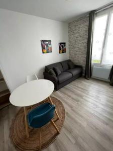 For rent Bois-colombes 1 room 28 m2 Hauts de Seine (92270) photo 2