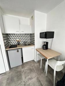For rent Nantes 1 room 19 m2 Loire atlantique (44000) photo 3