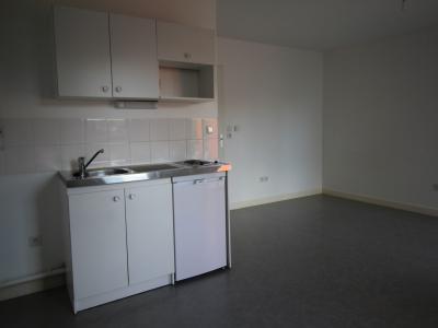 For rent Nantes 1 room 31 m2 Loire atlantique (44300) photo 1