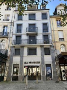 For sale Bagneres-de-luchon 4 rooms 103 m2 Haute garonne (31110) photo 0