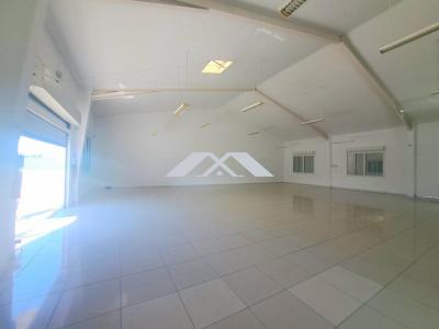 For rent Saint-pierre 1 room 254 m2 Reunion (97410) photo 1