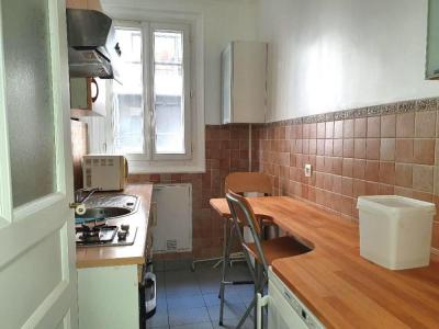 Louer Appartement 30 m2 Paris-18eme-arrondissement
