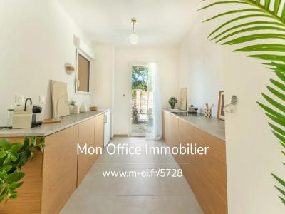 For sale Aix-en-provence 3 rooms 76 m2 Bouches du Rhone (13090) photo 2