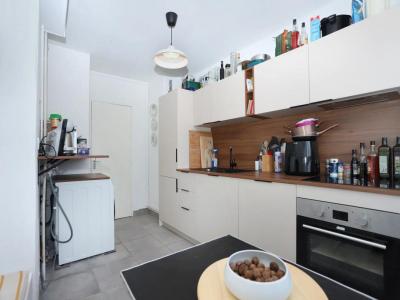 For sale Rennes 4 rooms 76 m2 Ille et vilaine (35000) photo 2