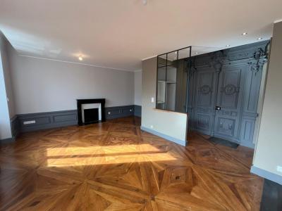 For sale 4 rooms 78 m2 Cantal (15500) photo 1