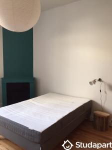 For rent Bordeaux 1 room 17 m2 Gironde (33000) photo 2