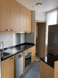 For rent Colombes 2 rooms 38 m2 Hauts de Seine (92700) photo 2