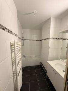 For rent Nantes 3 rooms 66 m2 Loire atlantique (44000) photo 1