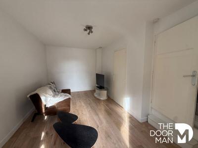 For sale Niort 3 rooms 47 m2 Deux sevres (79000) photo 2