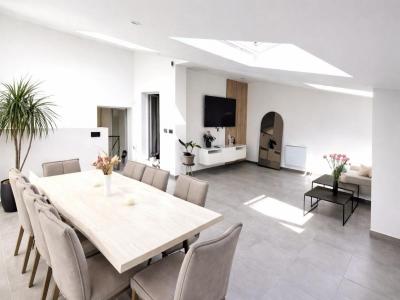 For sale Fontenay-sous-bois 8 rooms 210 m2 Val de Marne (94120) photo 0
