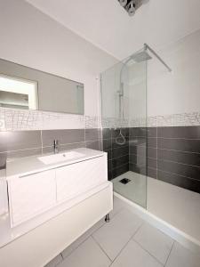 For sale 3 rooms 62 m2 Bouches du Rhone (13013) photo 4