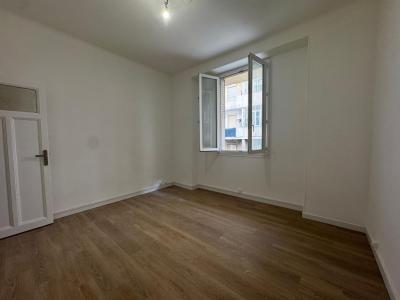 For sale 2 rooms 51 m2 Bouches du Rhone (13005) photo 1