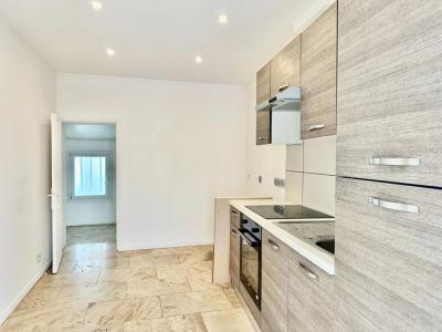 For sale Seyne-sur-mer 2 rooms 44 m2 Var (83500) photo 3