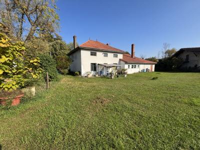 For sale CALME 4 rooms 126 m2 Ain (01190) photo 0