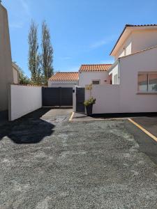 For sale PLAGE � V�LO 5 rooms 196 m2 Vendee (85100) photo 1