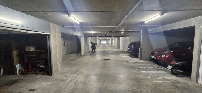 Louer Parking 21 m2 