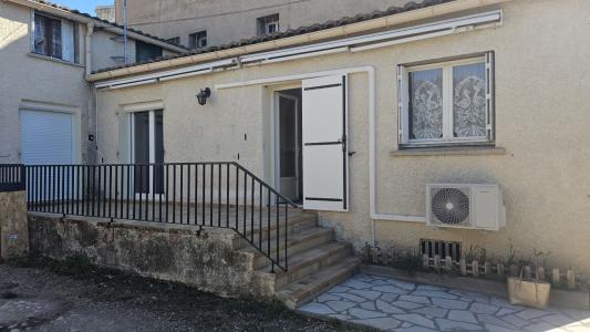 For rent CENTRE VILLAGE 2 rooms 72 m2 Herault (34150) photo 0