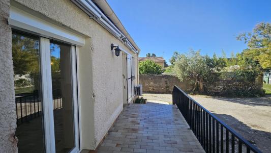 For rent CENTRE VILLAGE 2 rooms 72 m2 Herault (34150) photo 1