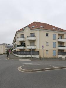 For rent Villiers-le-bel 1 room 24 m2 Val d'Oise (95400) photo 4