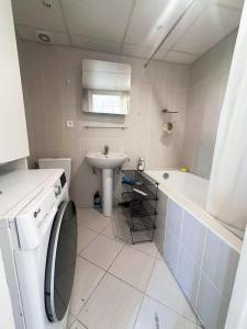 Louer Appartement Paris-16eme-arrondissement 1400 euros