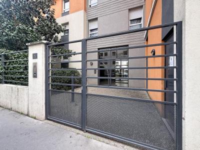 For sale Villeurbanne 2 rooms 45 m2 Rhone (69100) photo 2