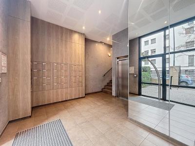 For sale Villeurbanne 2 rooms 45 m2 Rhone (69100) photo 4