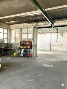 Acheter Local commercial 402 m2 Lyon-8eme-arrondissement