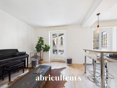 For sale Paris-18eme-arrondissement 2 rooms 44 m2 Paris (75018) photo 2