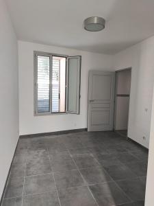 For rent 2 rooms 70 m2 Gard (30980) photo 4