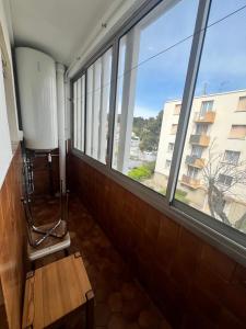 For rent 3 rooms 67 m2 Bouches du Rhone (13170) photo 3