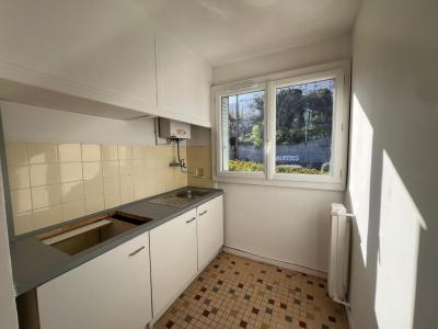 For rent 4 rooms 68 m2 Bouches du Rhone (13013) photo 3