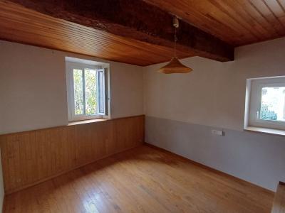 For rent PROCHE TARASCON A. 4 rooms 67 m2 Ariege (09400) photo 3