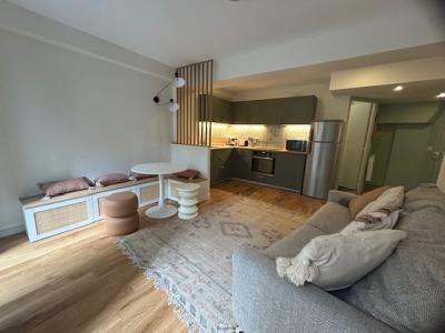 Louer Appartement 30 m2 Paris-17eme-arrondissement