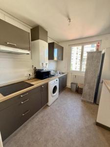For rent Saint-etienne 4 rooms 64 m2 Loire (42000) photo 2